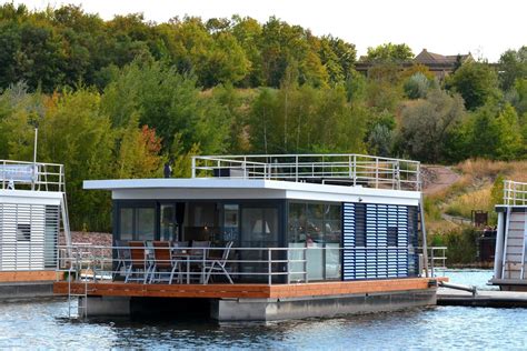 Ausstattung der Hausboote .